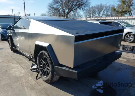 2024 Tesla Cybertruck All-Wheel Drive z USA, uszkodzony, nr VIN 7G2CEHED5RA048417